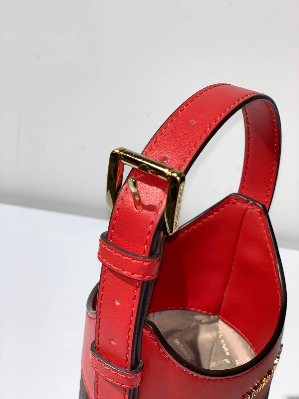 Michael kors bottle bag