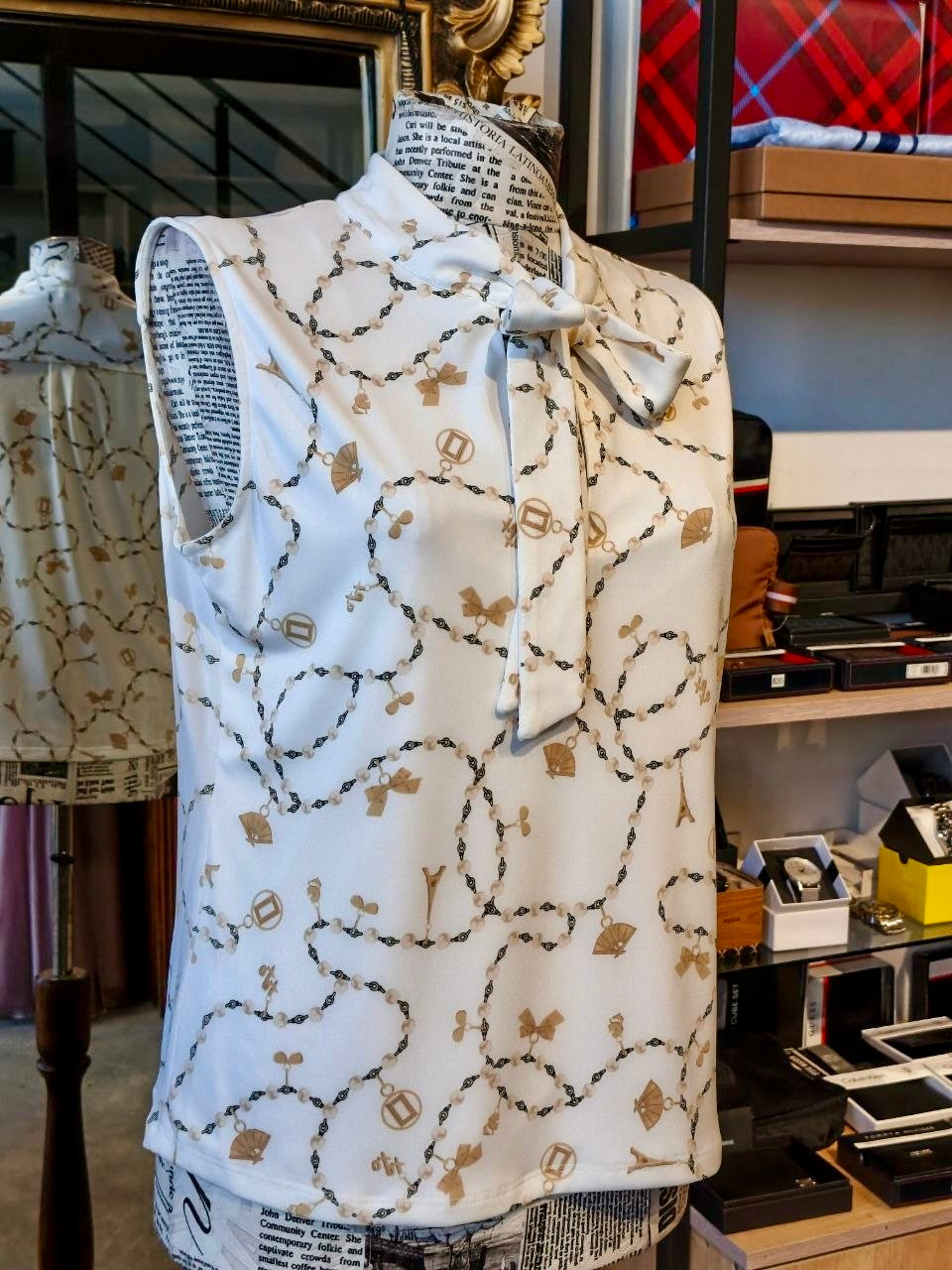 Karl lagerfeld top