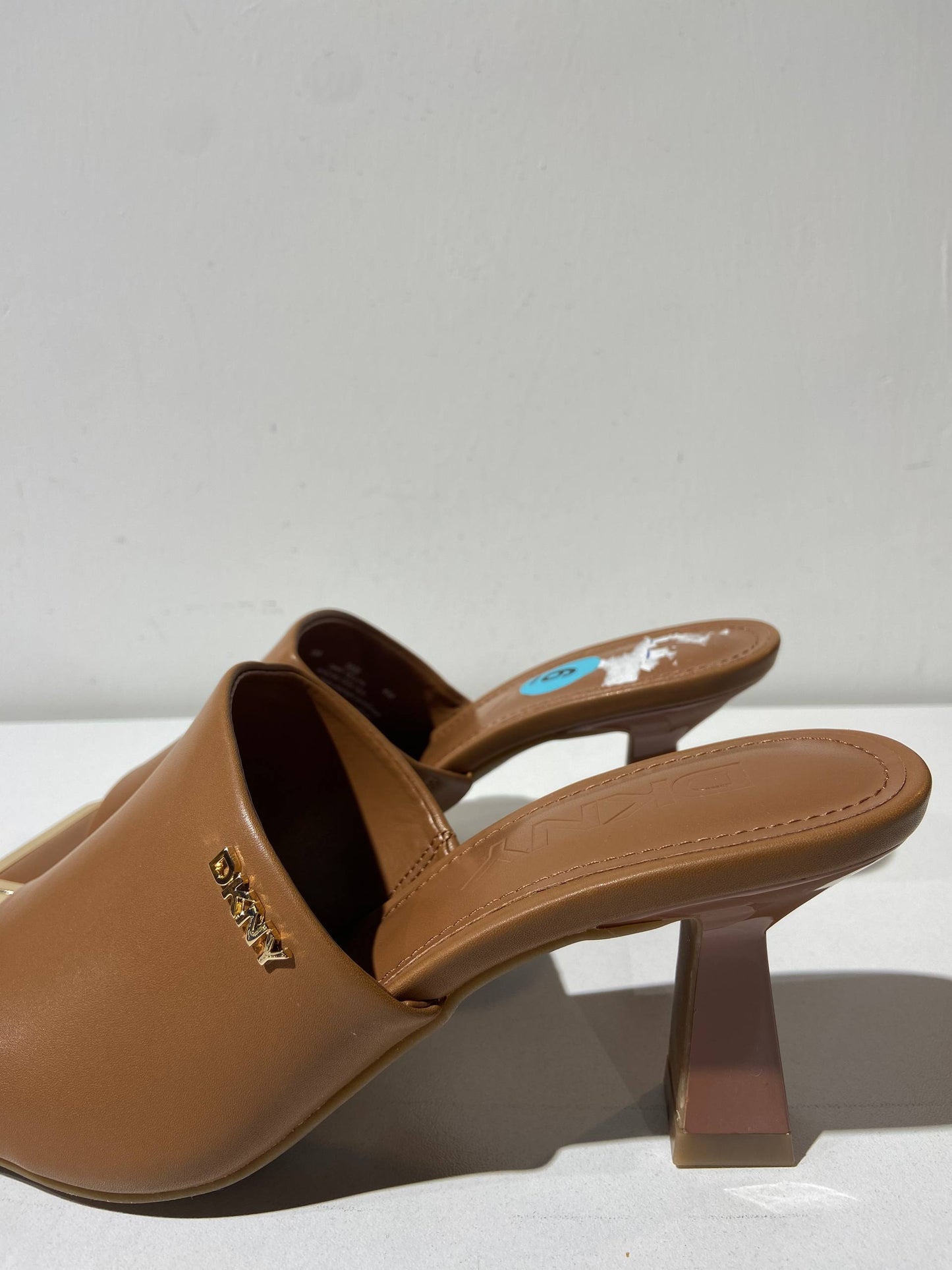 Dkny sandal