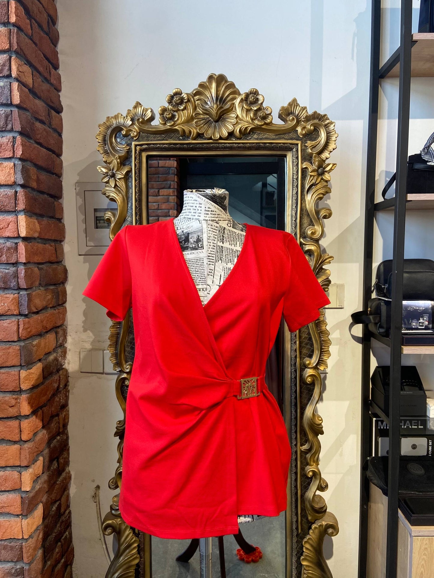 Anne klein top size small