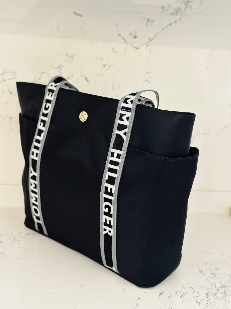 Tommy Hilfiger bag