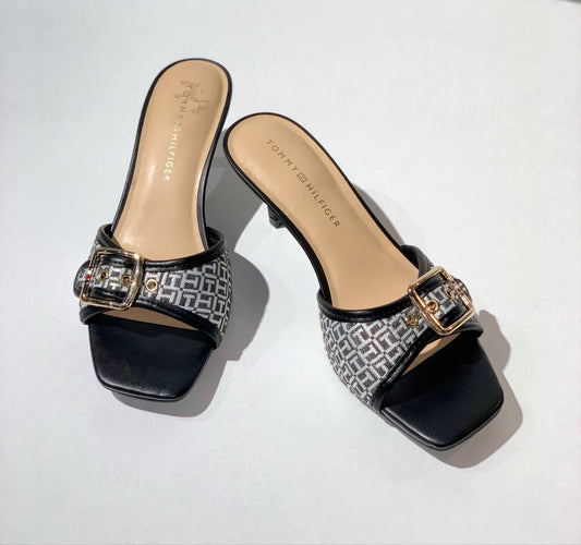 Tommy Hilfiger sandal size 7.5