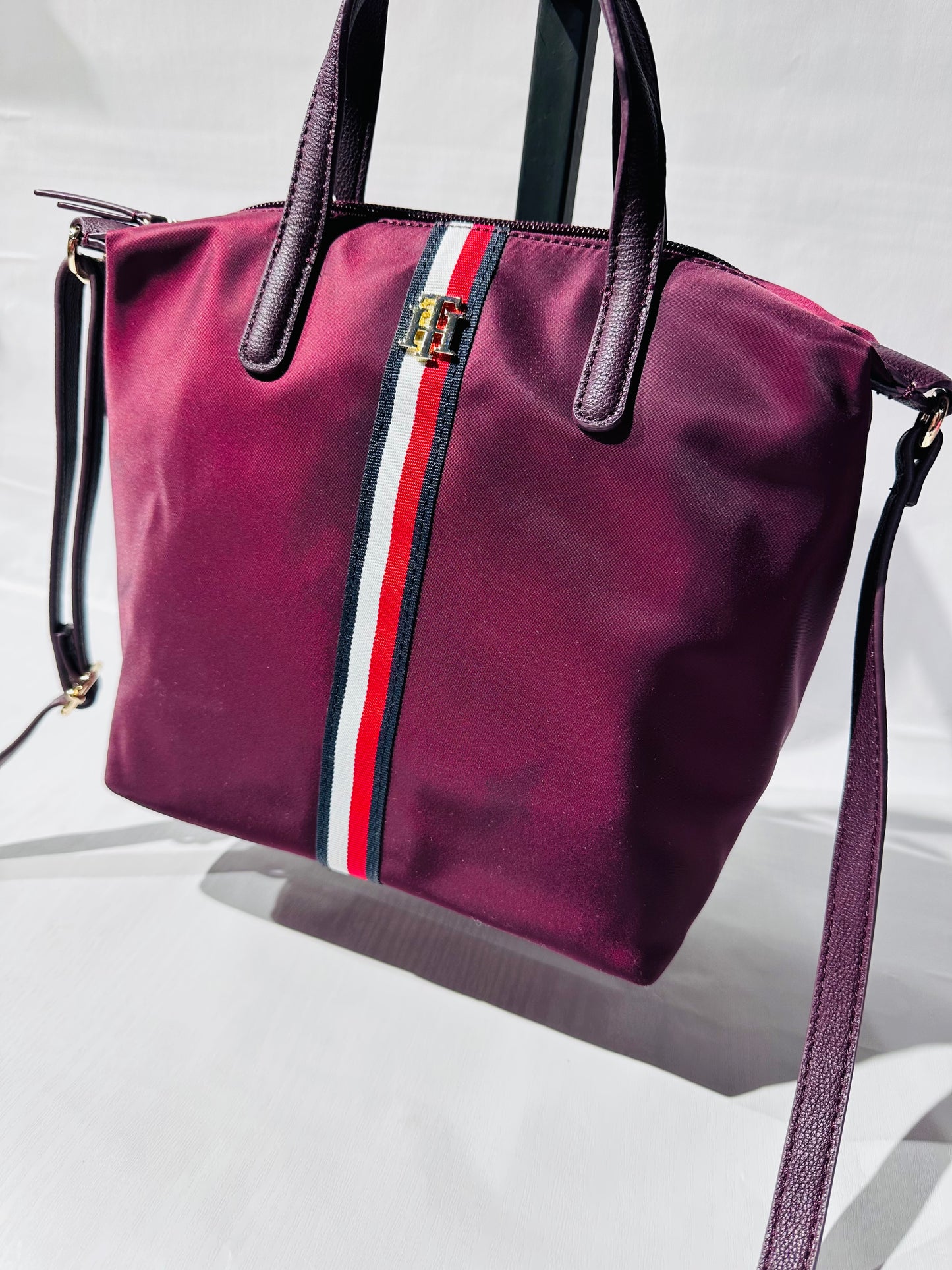 Tommy Hilfiger bag