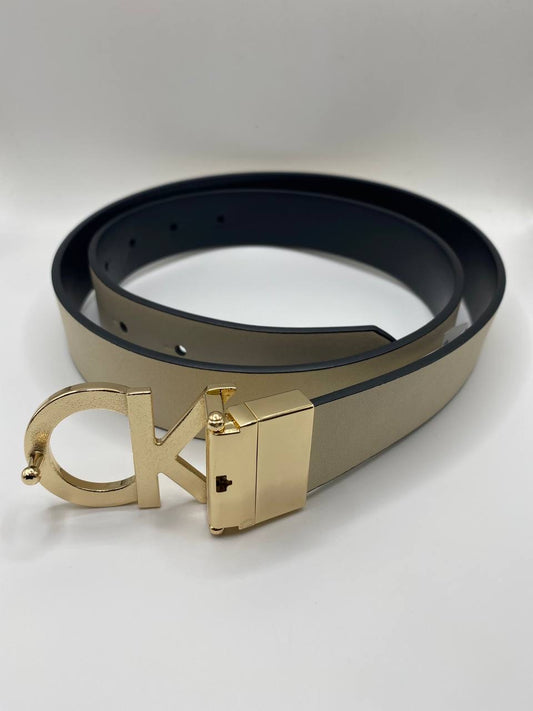 Calvin Klein  Reversible belt size medium