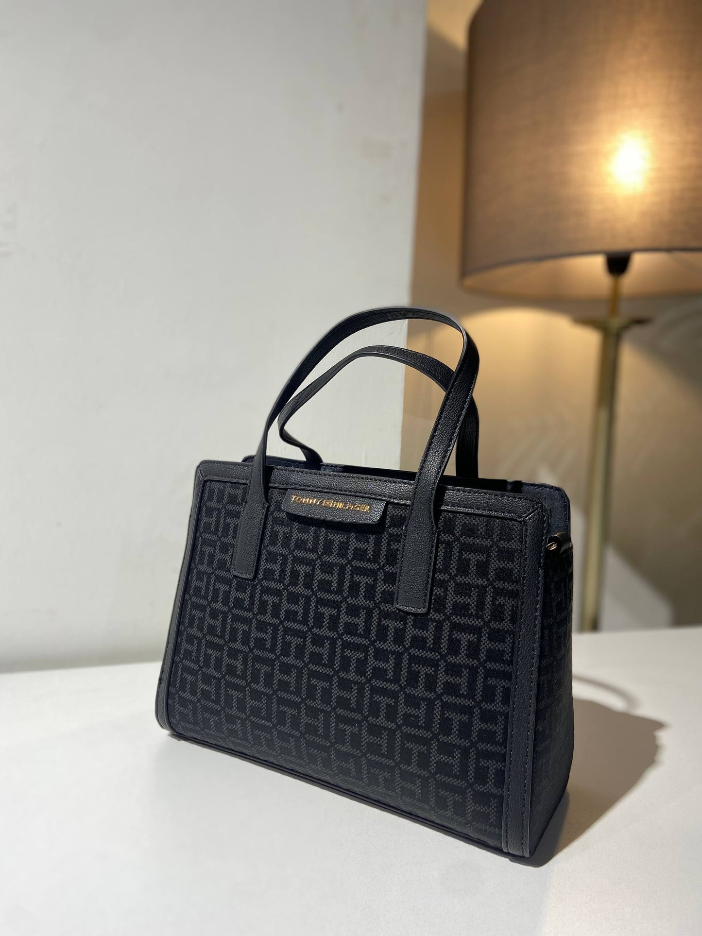 Tommy Hilfiger bag