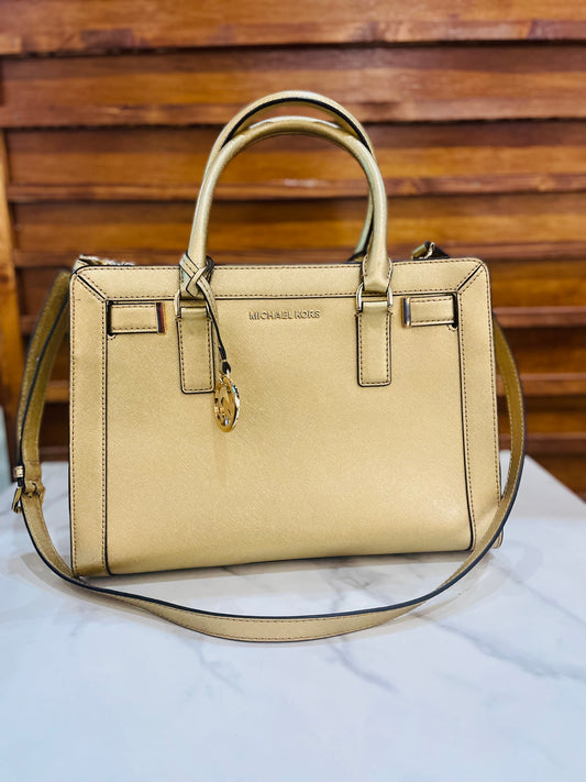 Michael kors gold bag