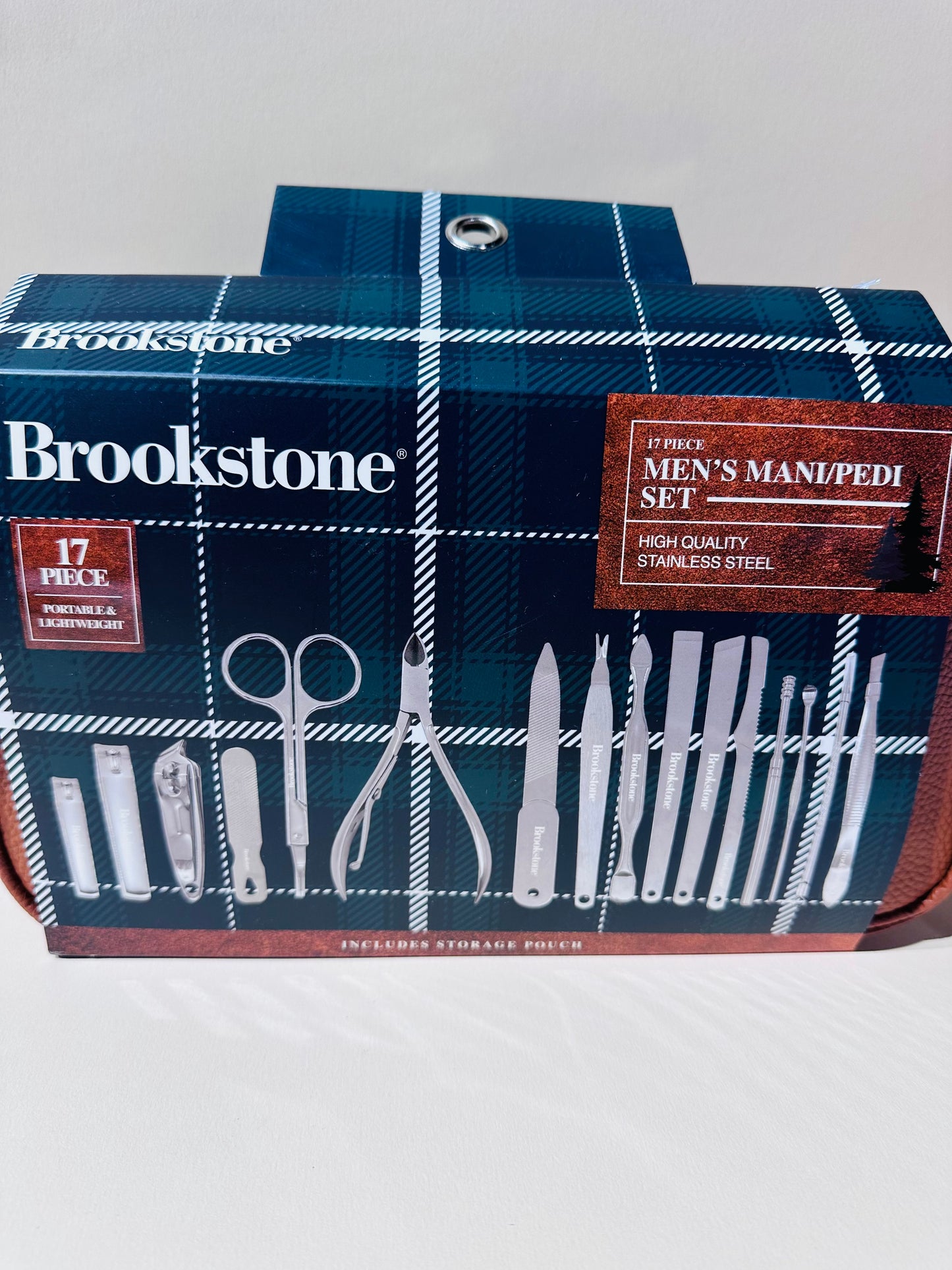Brookstone 17-piece portable men's manicure and pedicure set