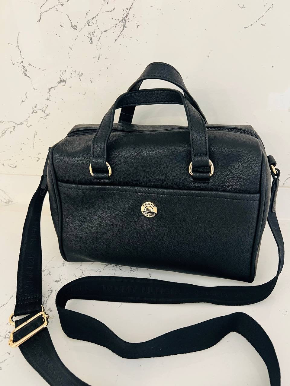 Tommy Hilfiger bag
