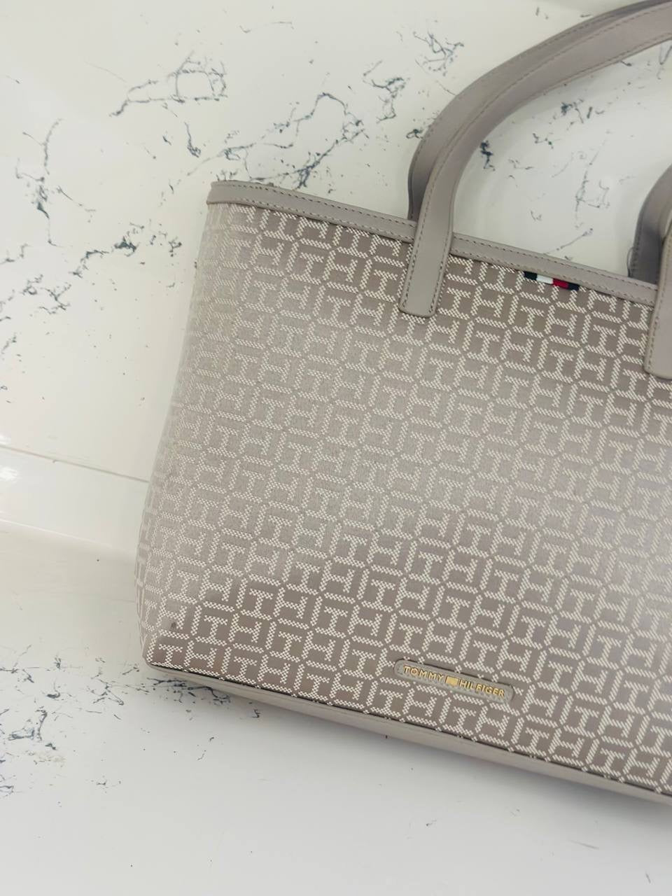 Tommy Hilfiger grey tote bag