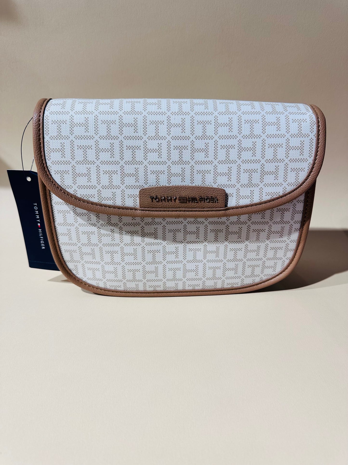 Tommy Hilfiger bag