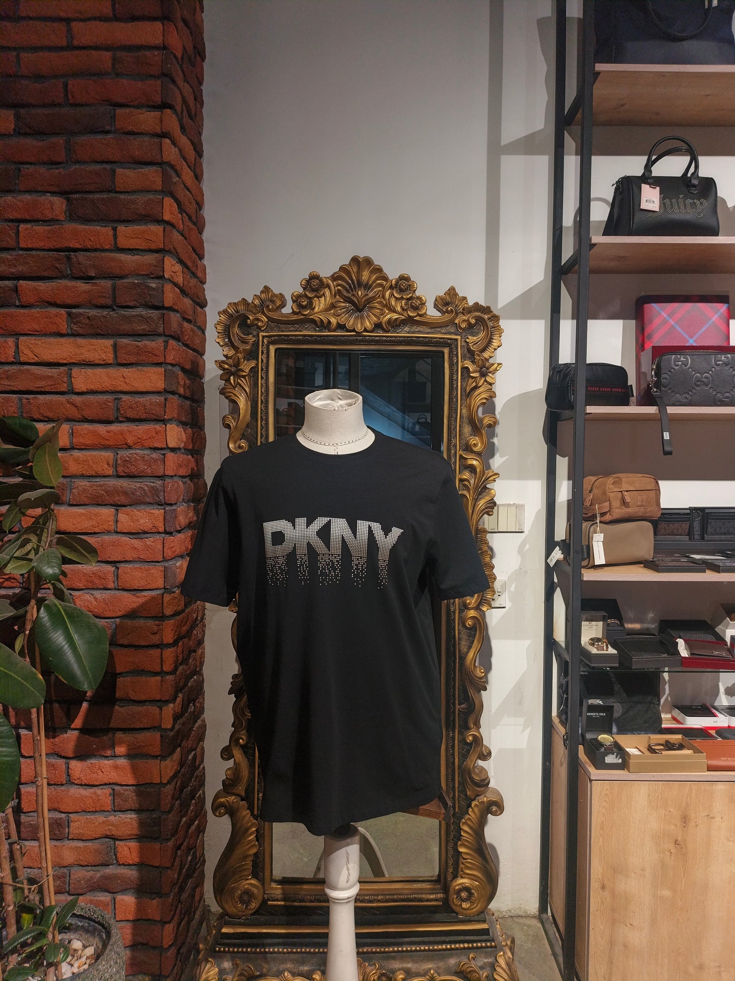 Dkny shirt size large