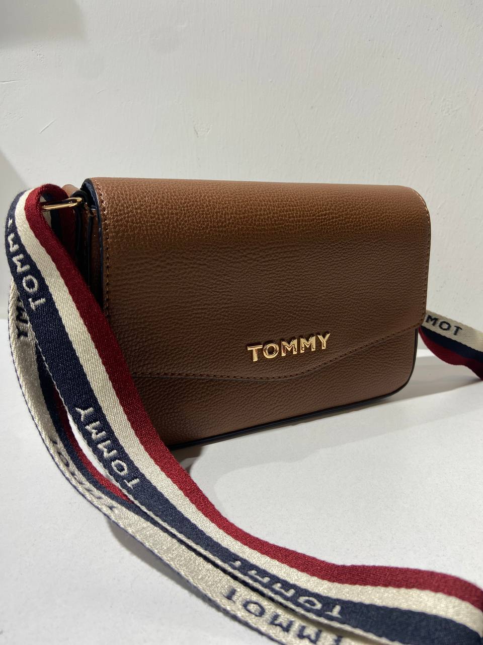 Tommy Hilfiger bag