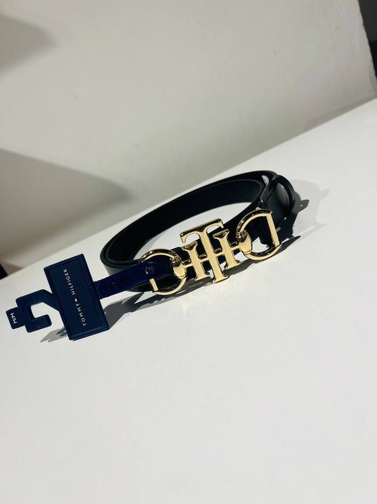 Tommy Hilfiger belt size medium