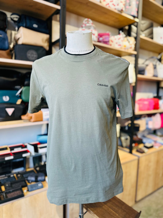 Calvin Klein shirt size small