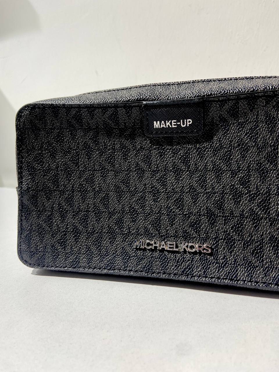 Michael kors makeup bag