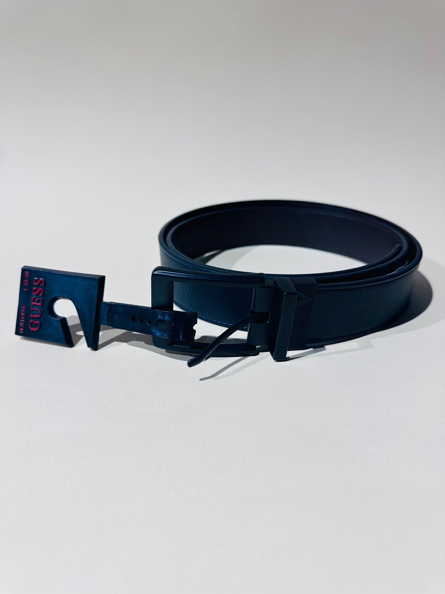 Guess reversible belt size large (38/49)