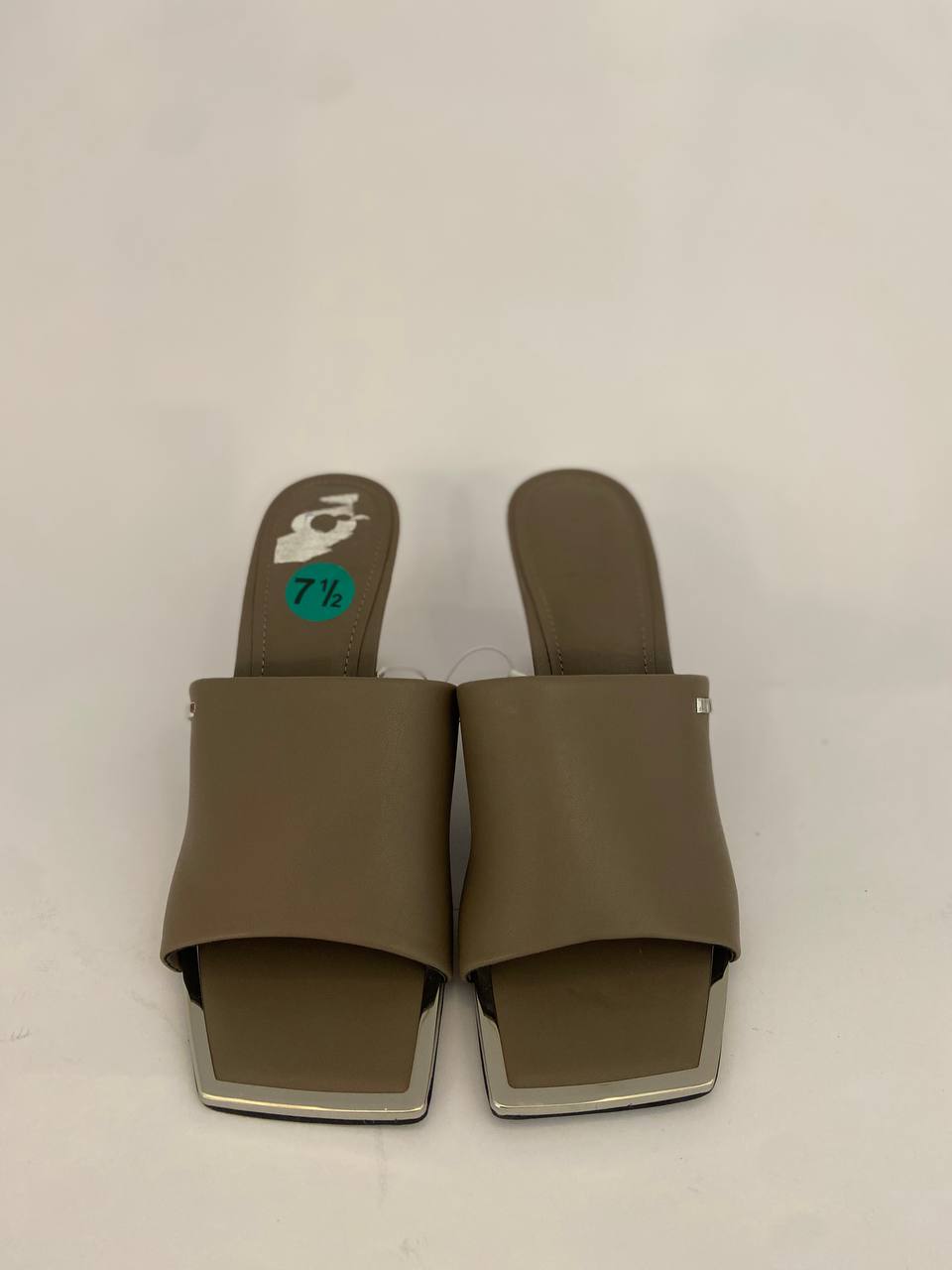 Dkny sandal