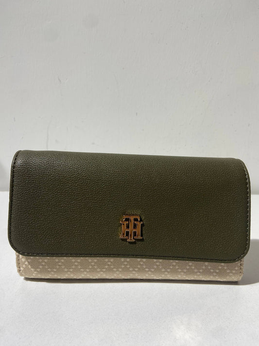 Tommy Hilfiger wallet