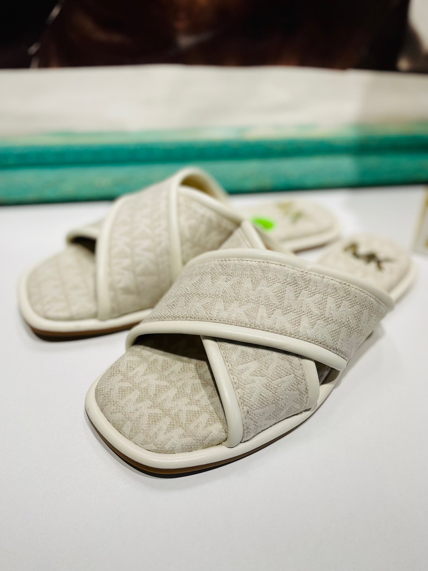 Michael kors sandal