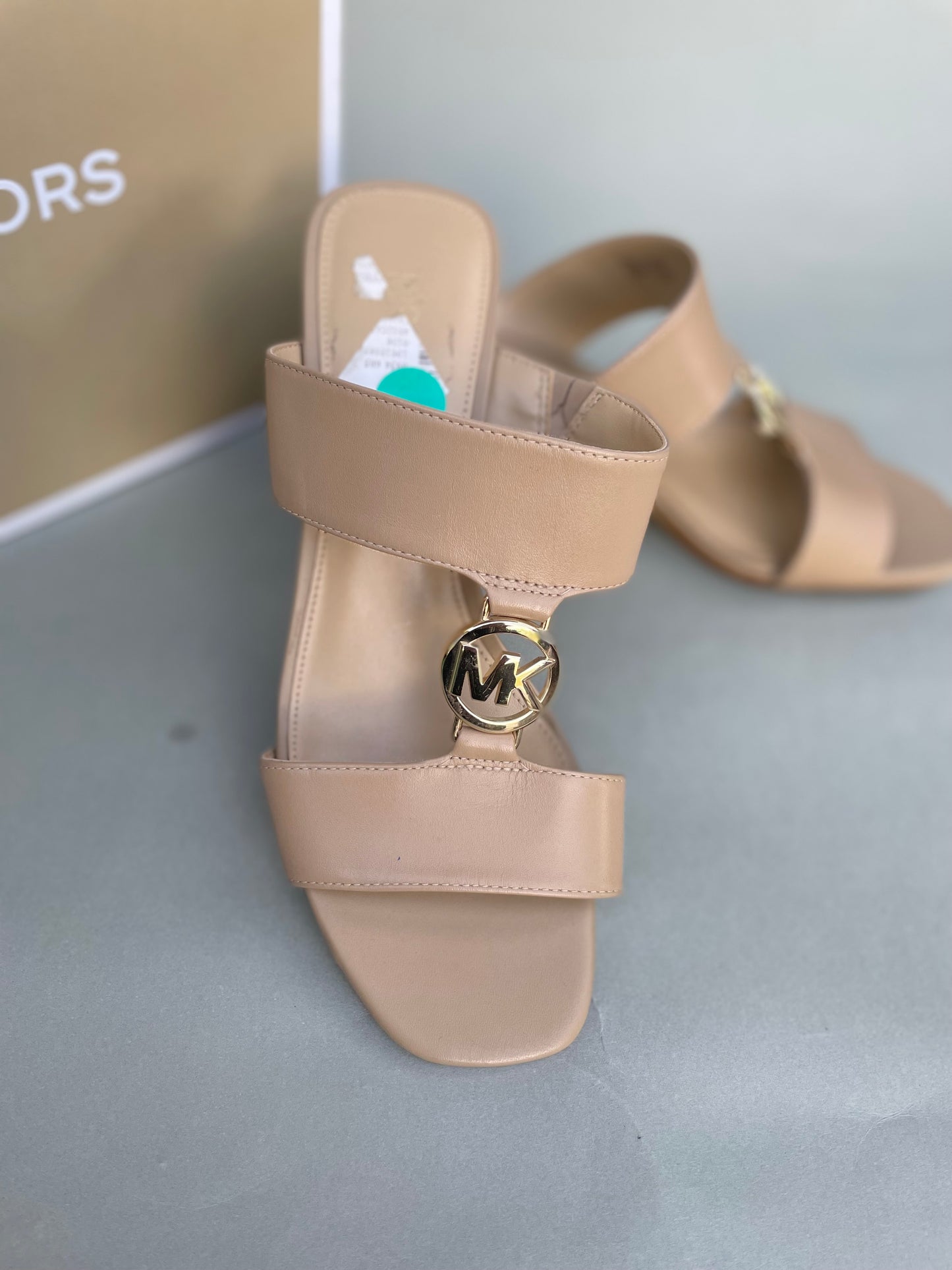 Michael kors sandal