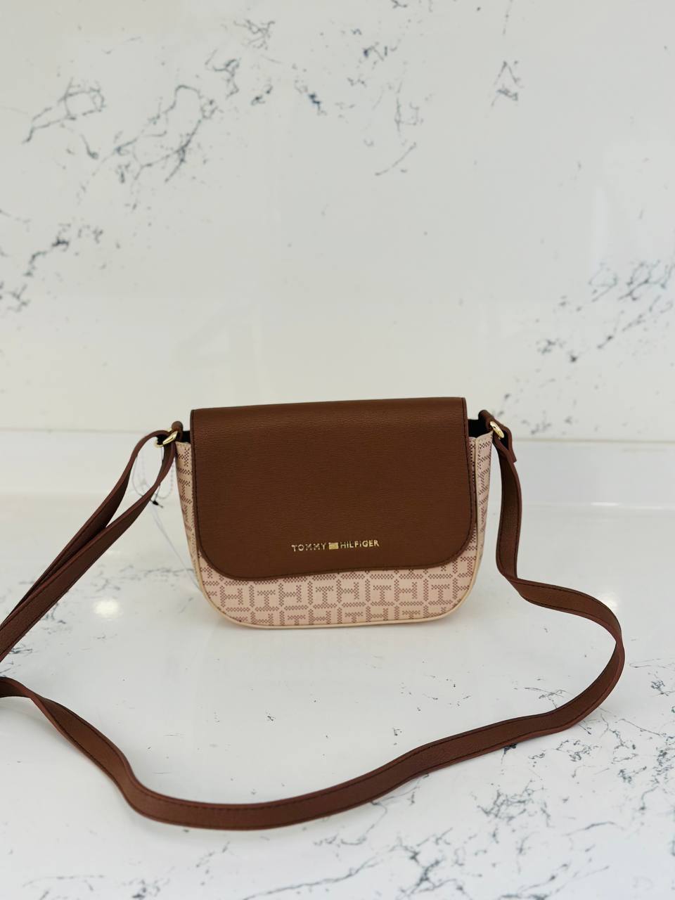 Tommy Hilfiger bag