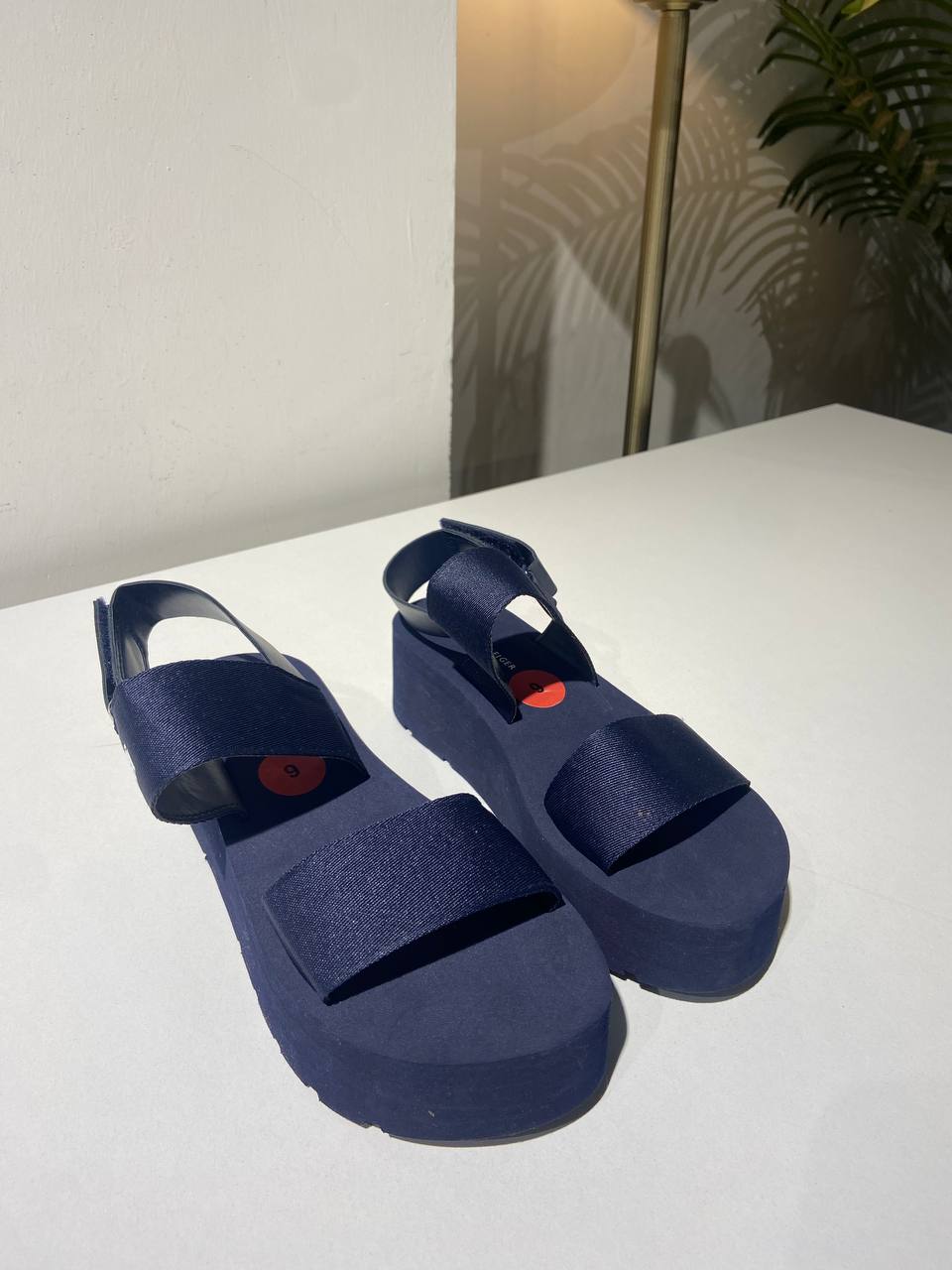 Tommy Hilfiger sandal size 36.5