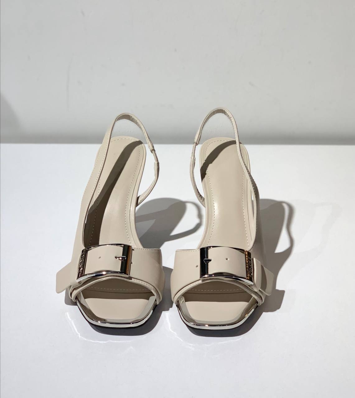 Dkny shoes size 8