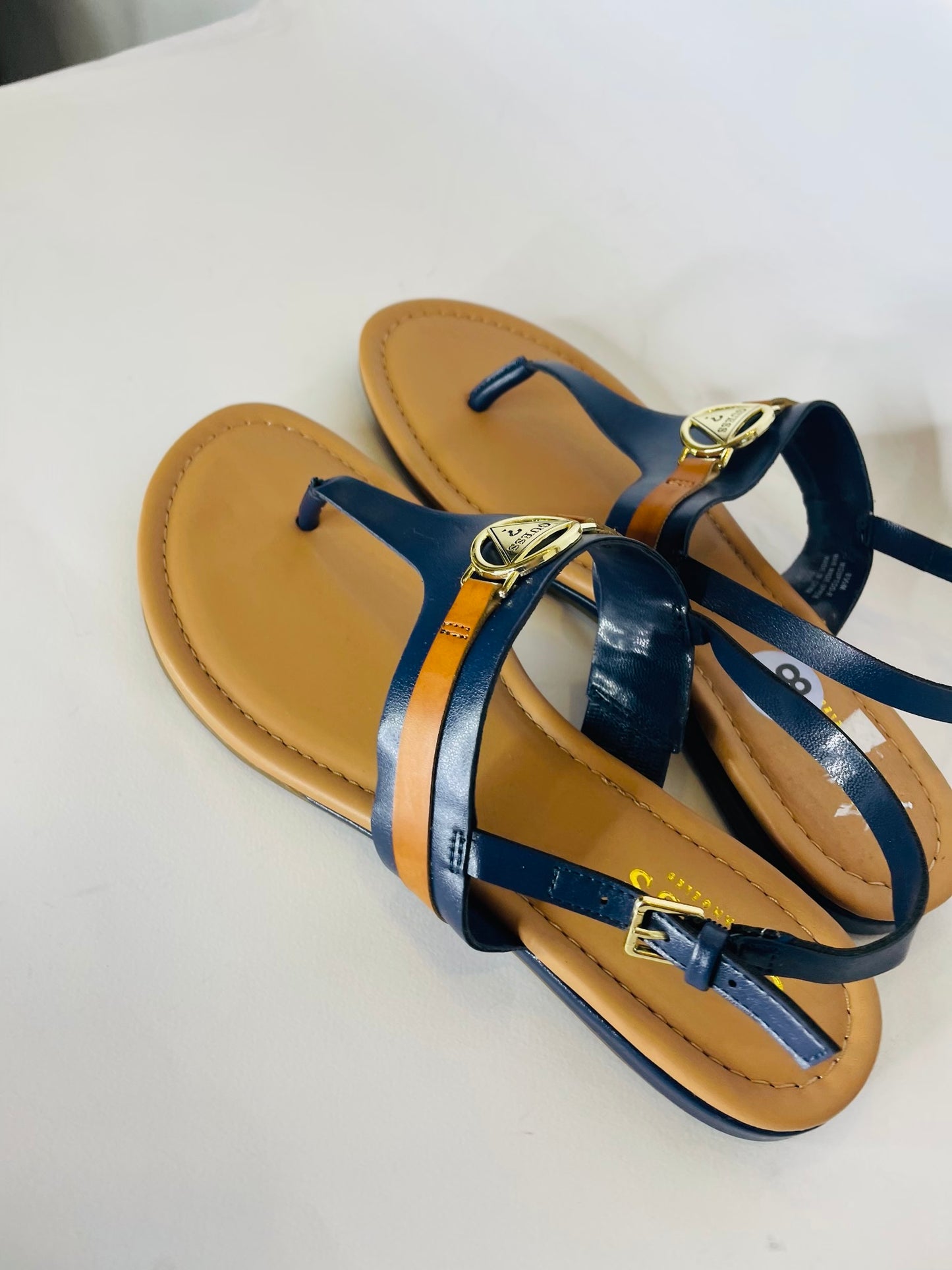 Guess sandal