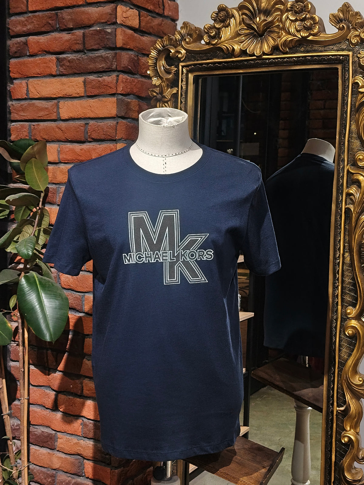 Michael kors shirt size medium