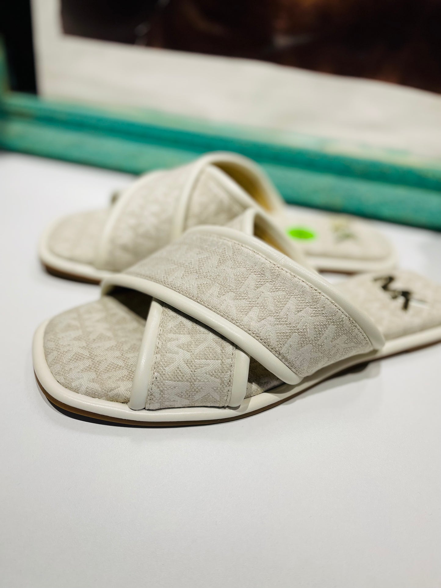 Michael kors sandal