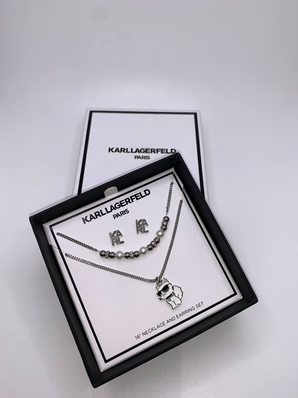 Karl lagerfeld set
