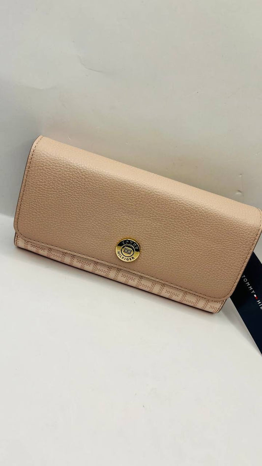 tommy hilfiger wallet