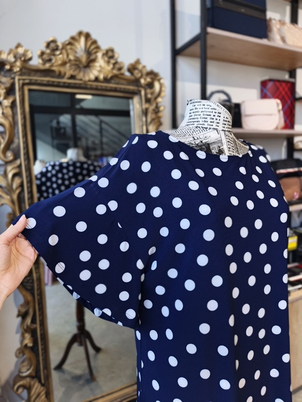 Anne Klein top size medium