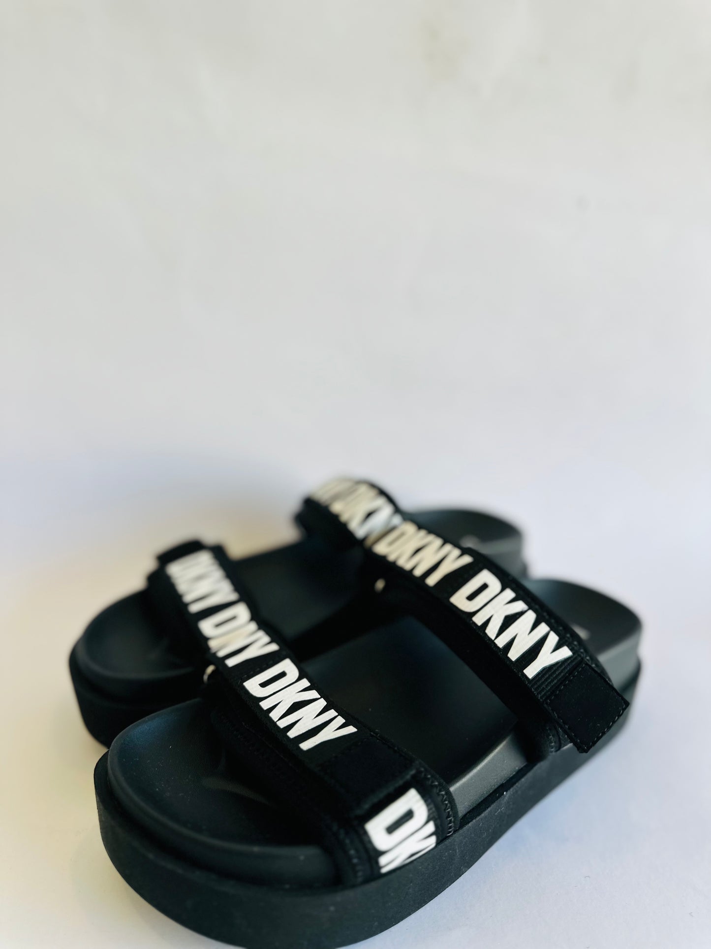 Dkny sandal size 37.5