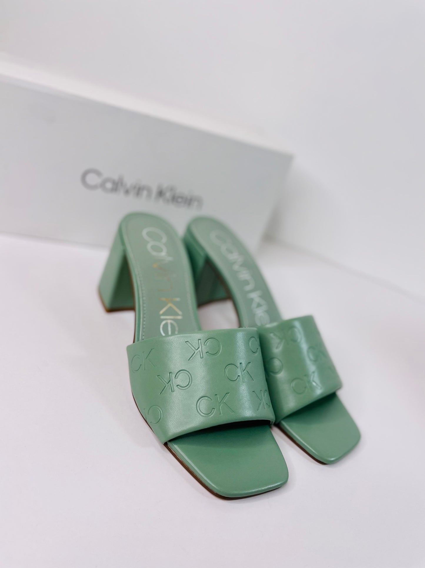 Calvin klein sandal