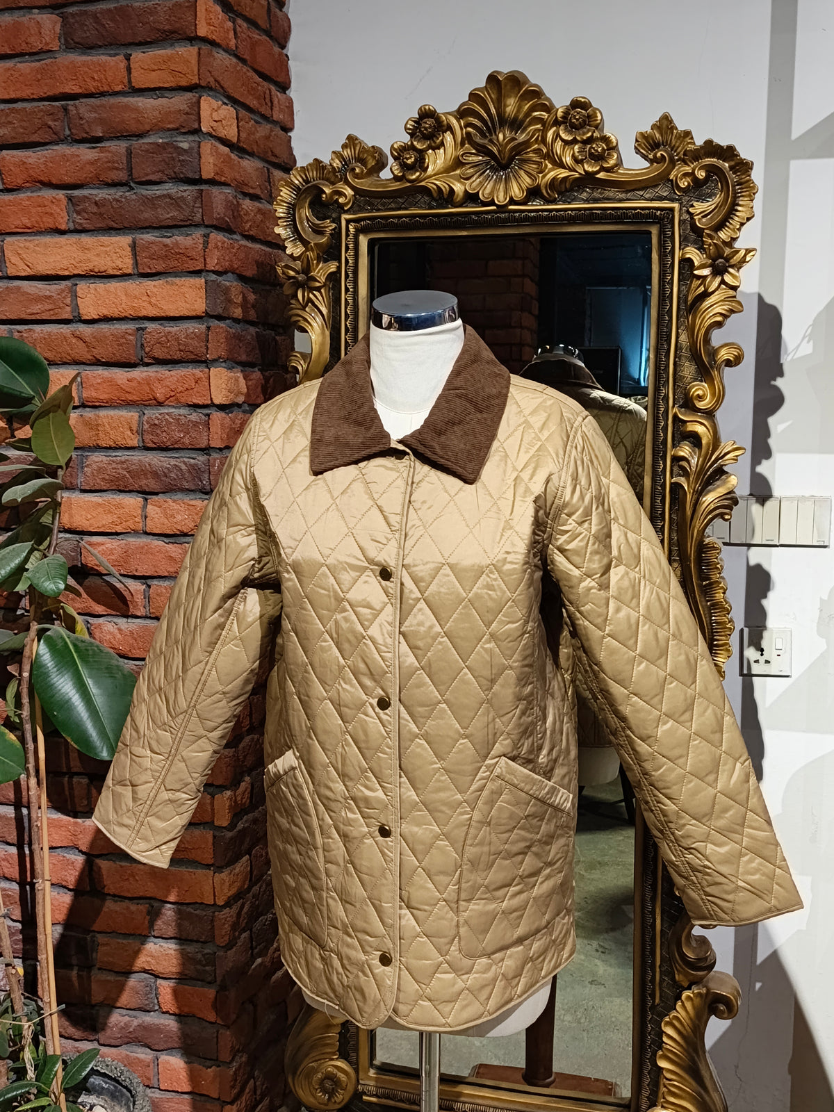 Hunter coat size large