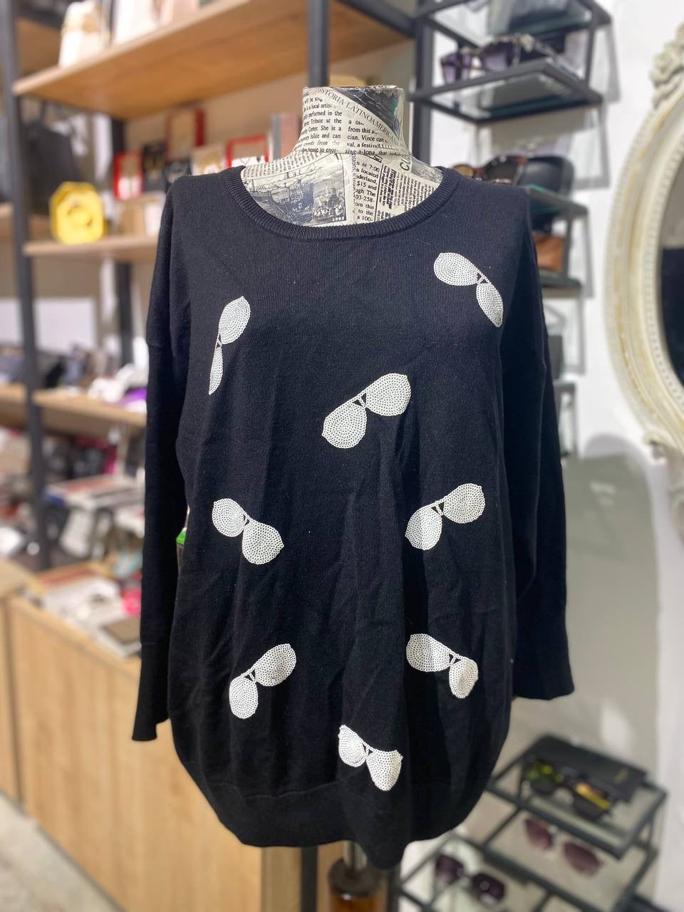 karl lagerfeld sweater size large