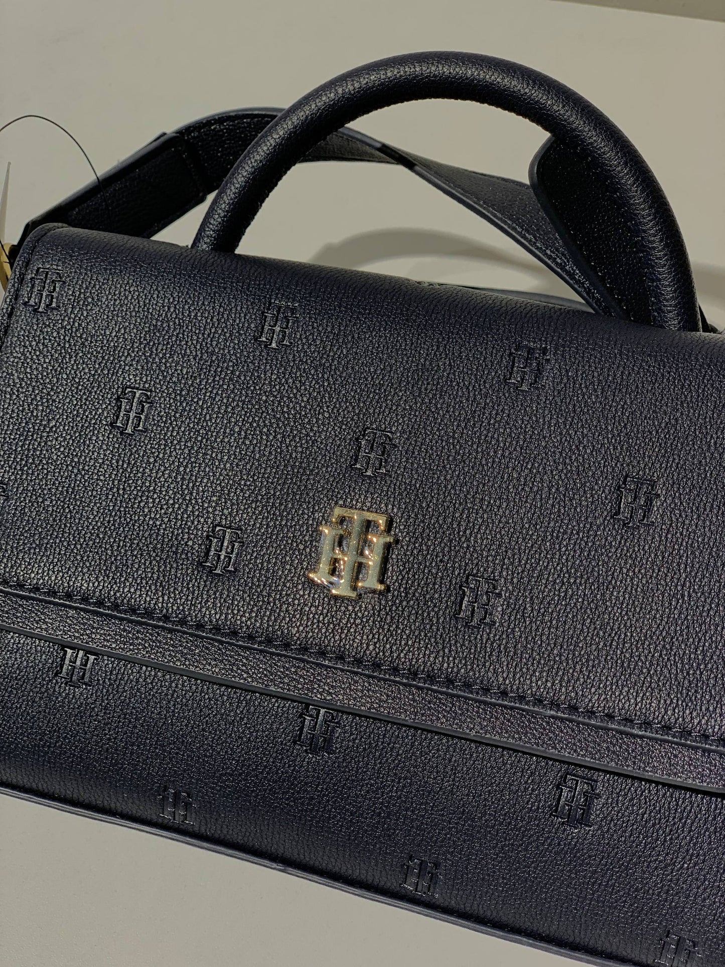 Tommy Hilfiger bag