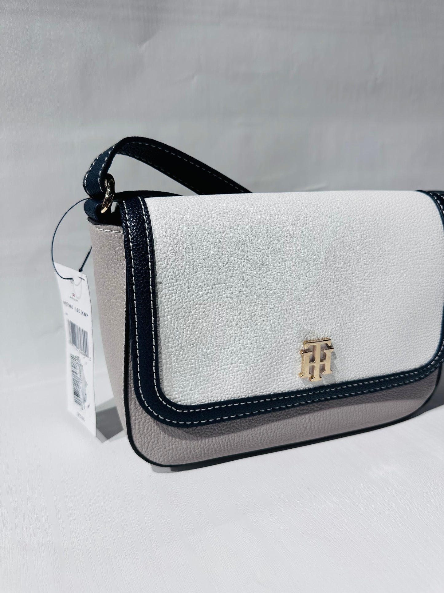 Tommy Hilfiger shoulder bag
