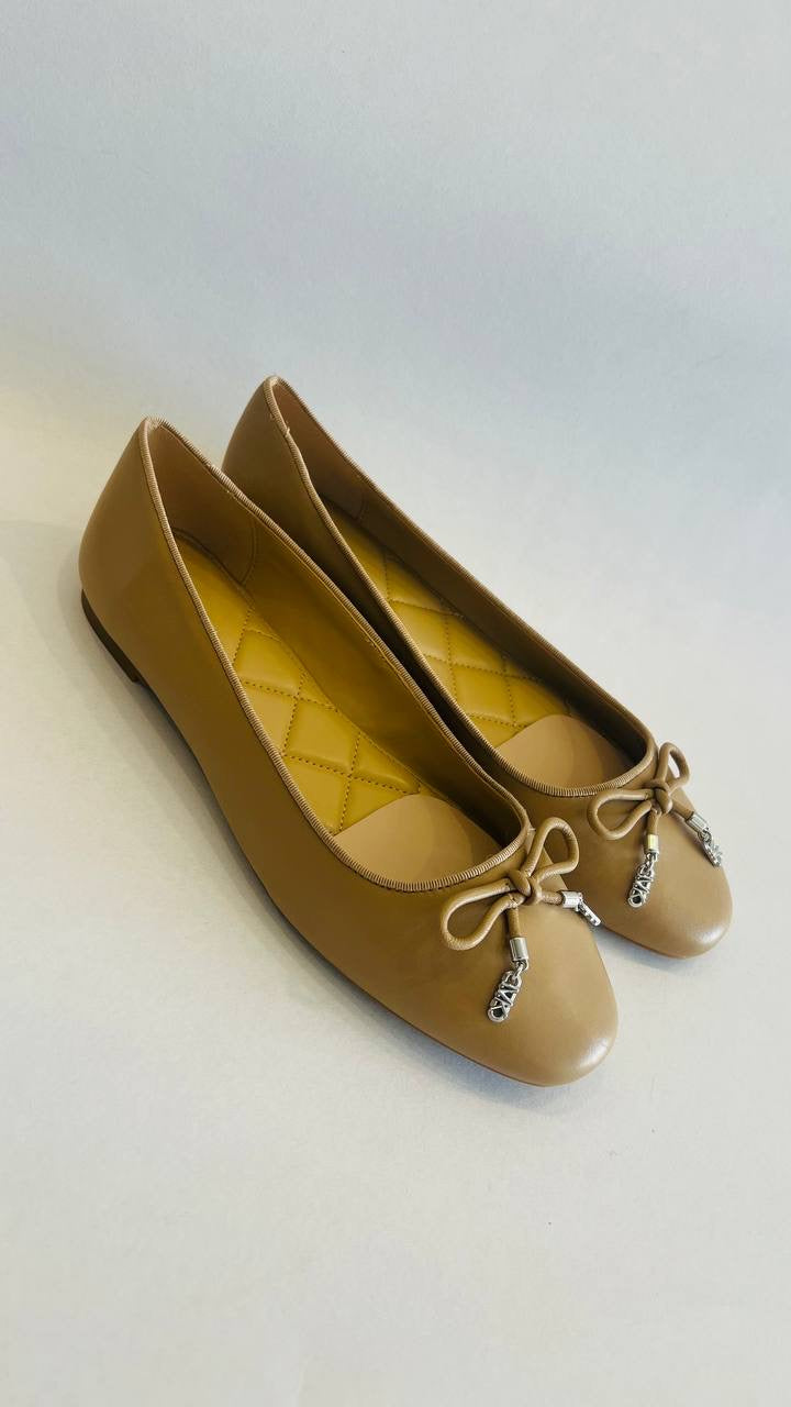 Michael kors shoes size 37.5