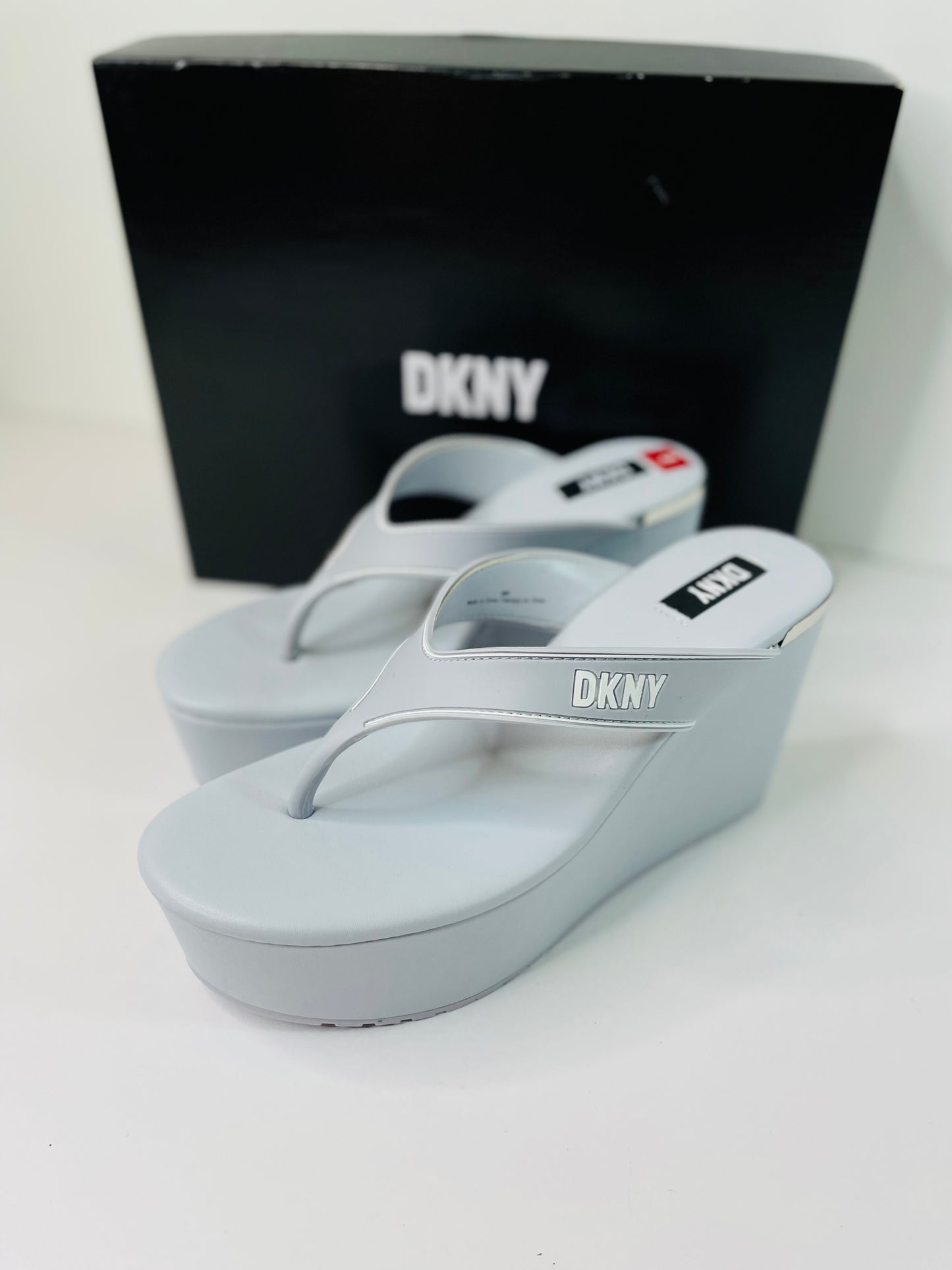 Dkny sandal