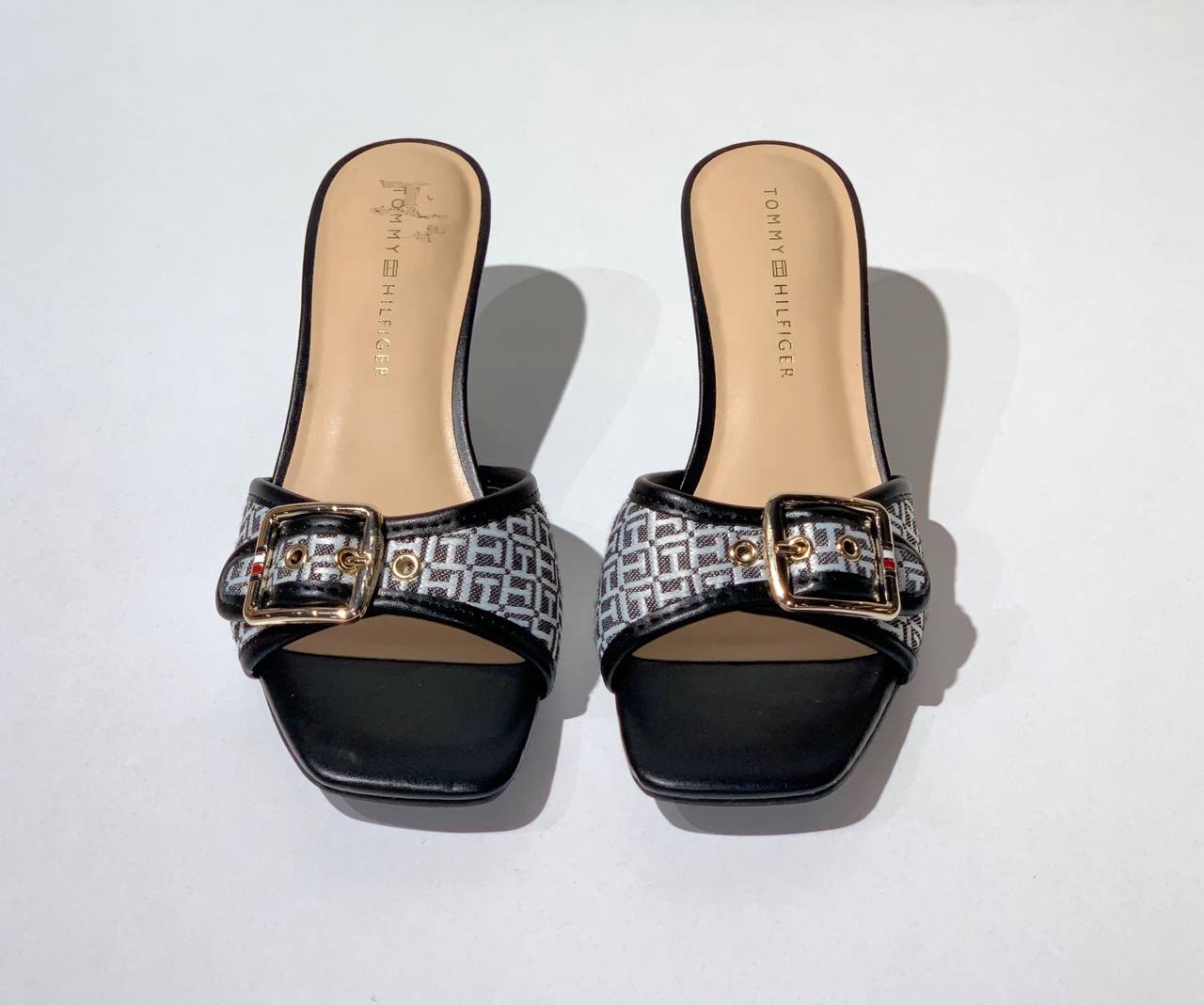 Tommy Hilfiger sandal size 7.5