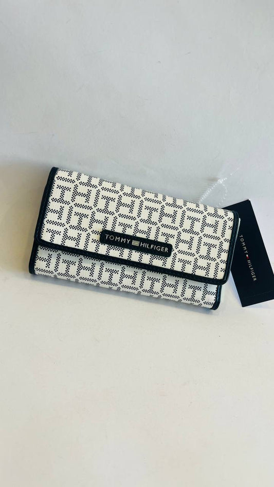 tommy hilfiger wallet