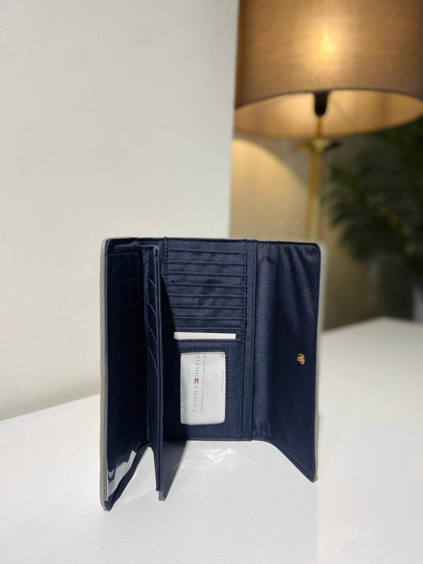 Tommy Hilfiger wallet