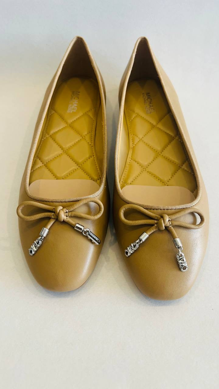 Michael kors shoes size 37.5