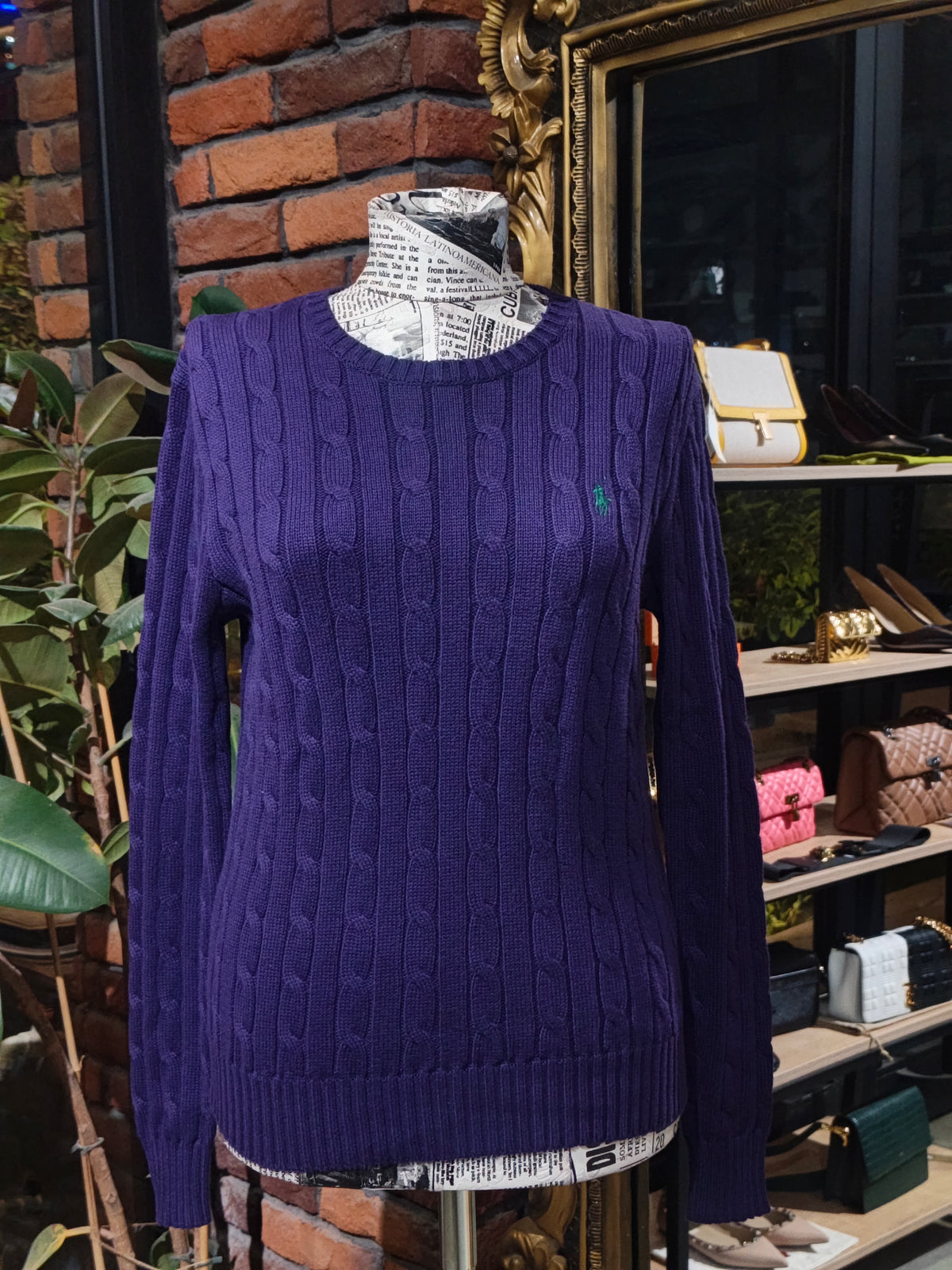 Ralph Lauren sweater size small