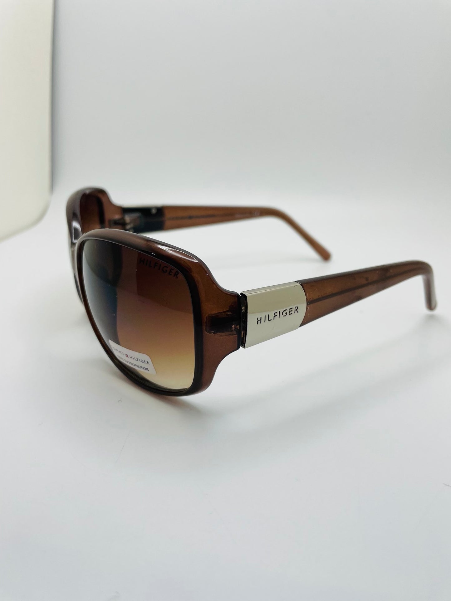 Tommy Hilfiger sunglass