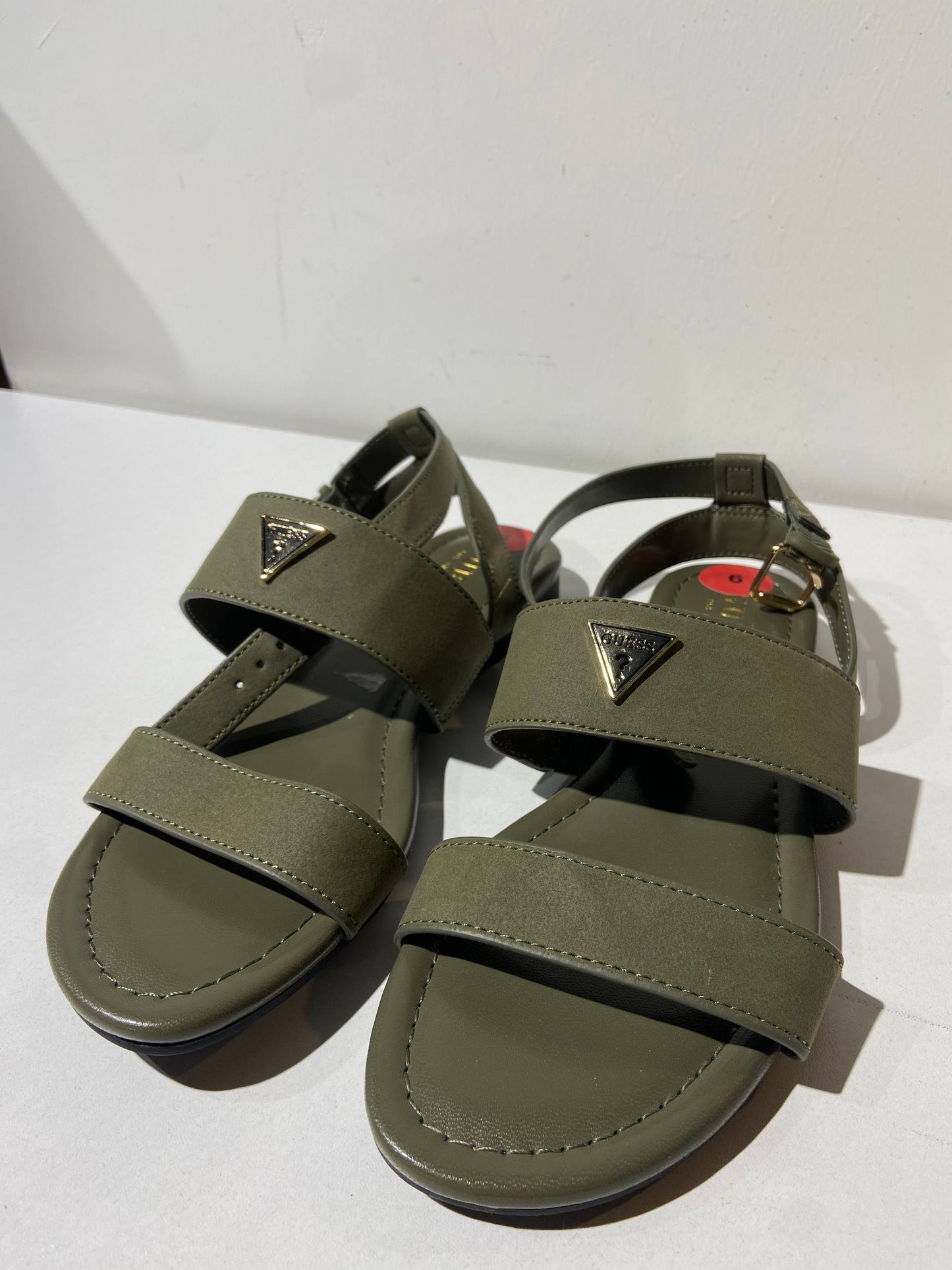 Guess sandal