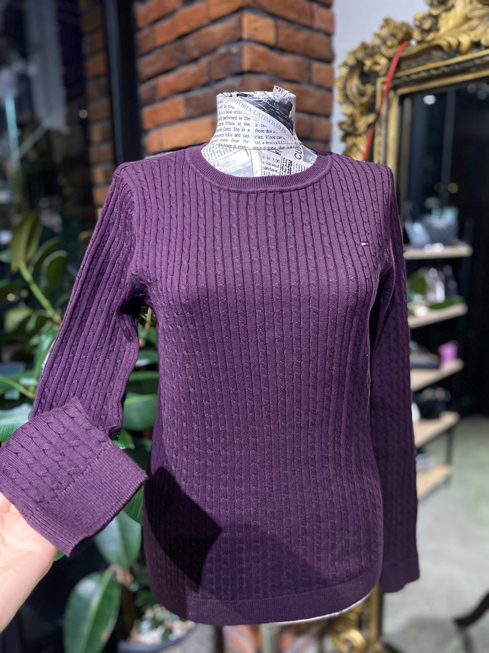 Tommy Hilfiger sweater