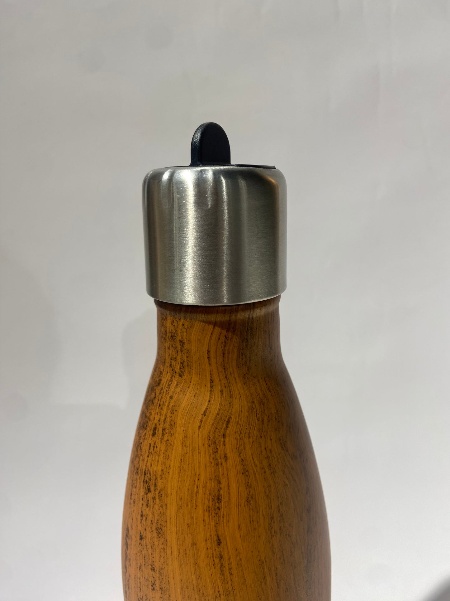 Swell teakwood bottle